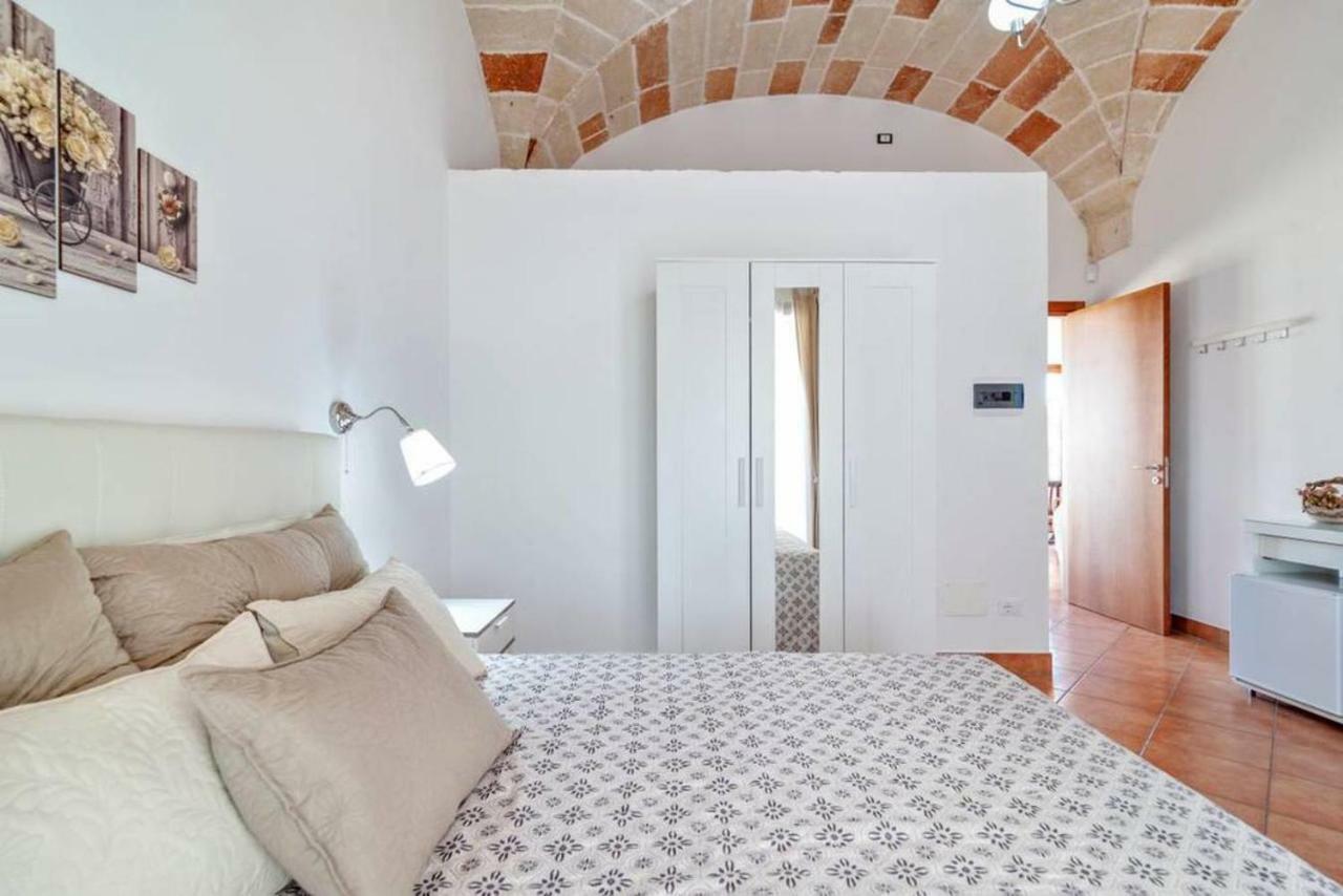 La Dimora Dei Conti Bed & Breakfast Collemeto Exterior photo
